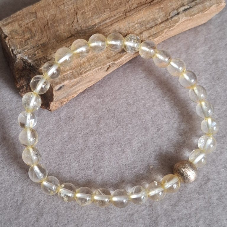 Armband aus transparenten Citrin Perlen und mit einer Silberperle